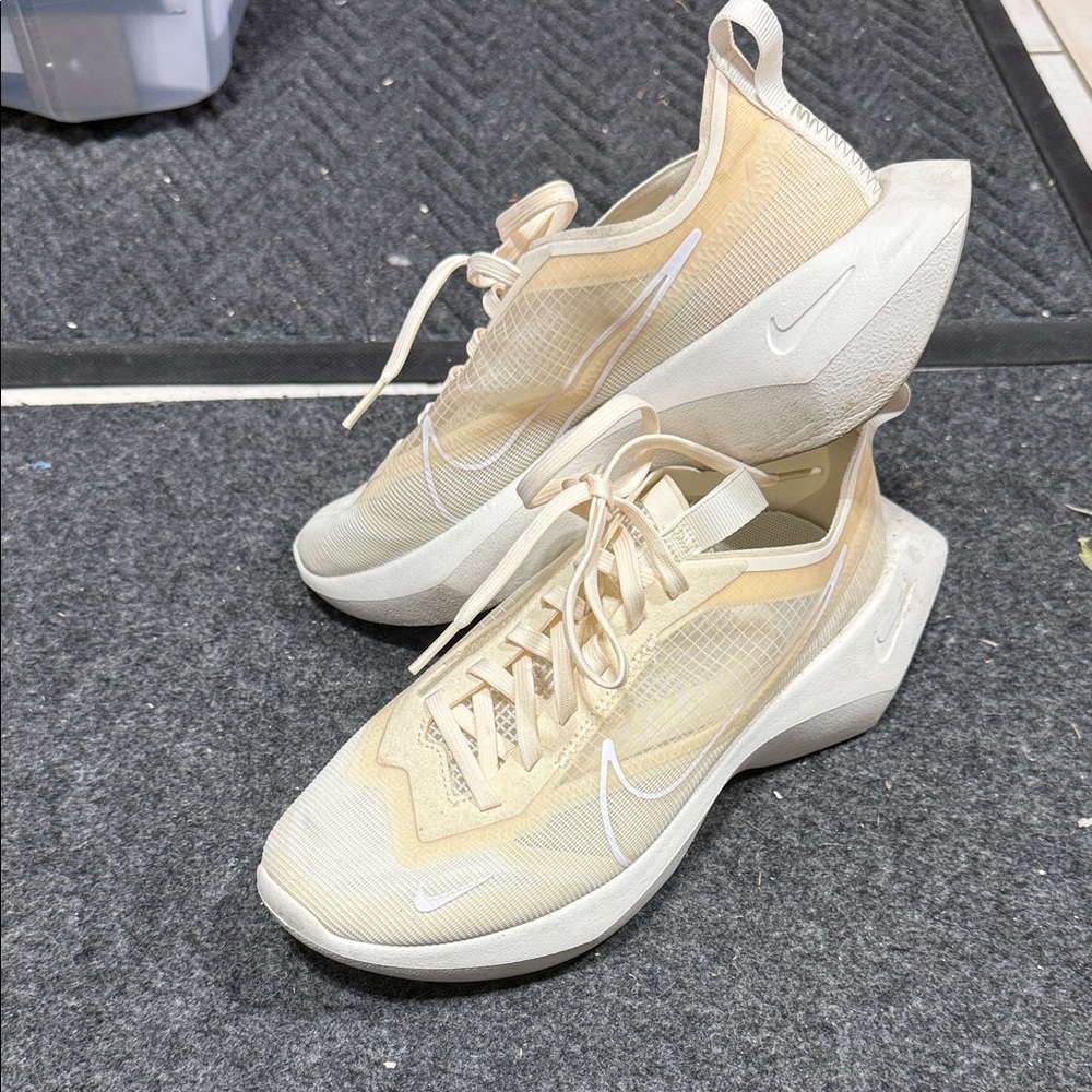 Nike Women's Cream Sneakers